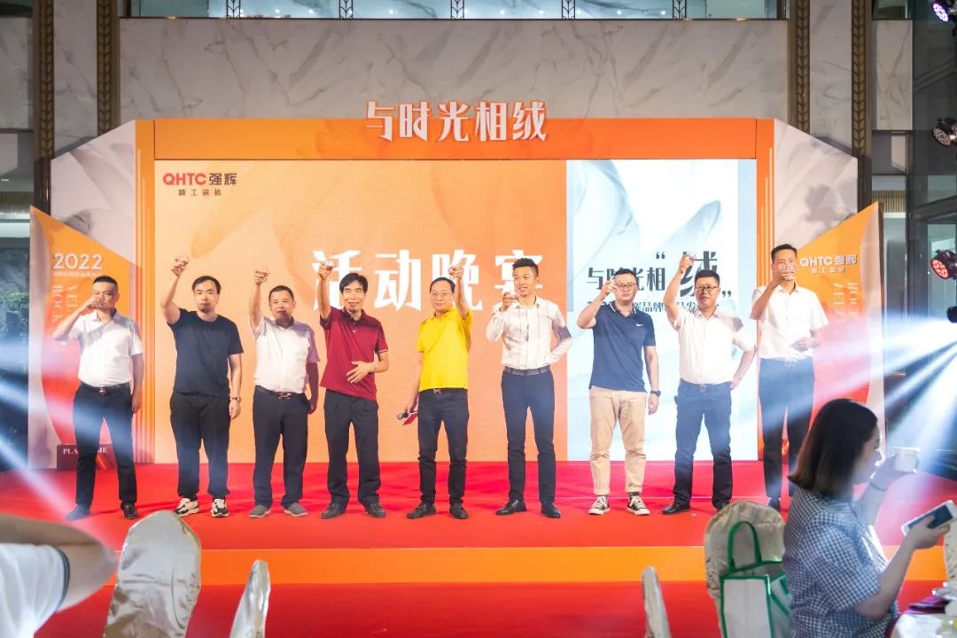 直击发布会现场 | 小奶狗成版人抖音app再携新品隆重亮相！