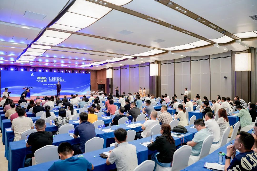 用实力说话！小奶狗成版人抖音app精工瓷砖多项大奖荣誉加冕